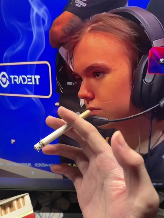 Falcons , FaZe, aurora , 和 FURIA Esports 距离 FISSURE Playground 2 资格赛仅一步之遥